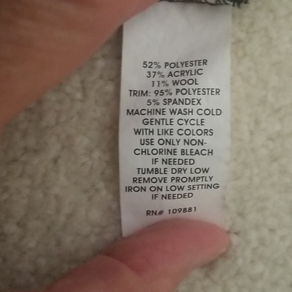 Top - Picture 5 of 6